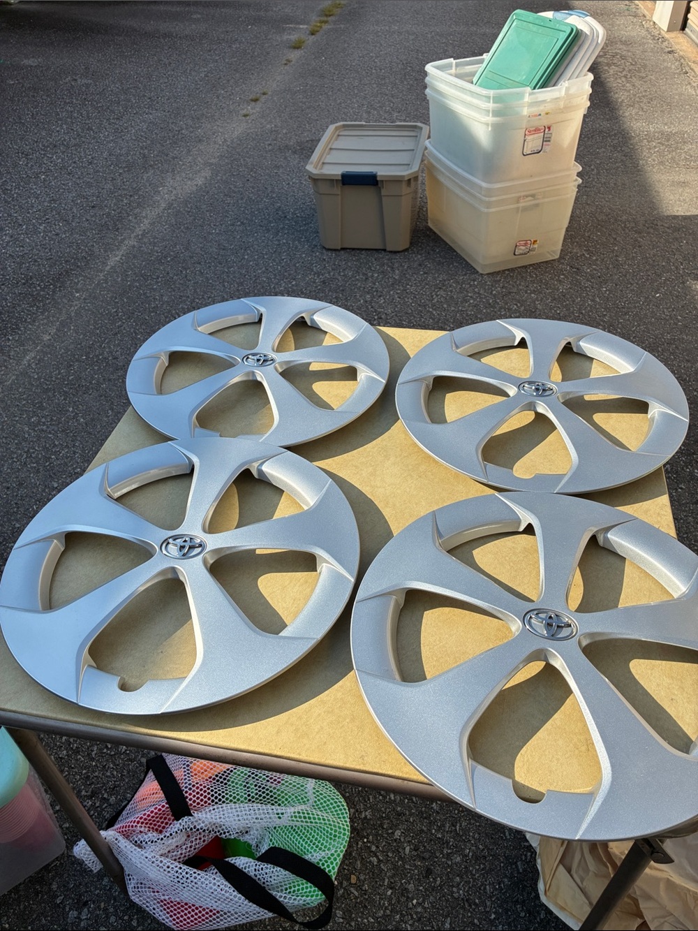 Toyota Silver 15 inch  Wheel Covers - Set of 4 Prius 2012-2015